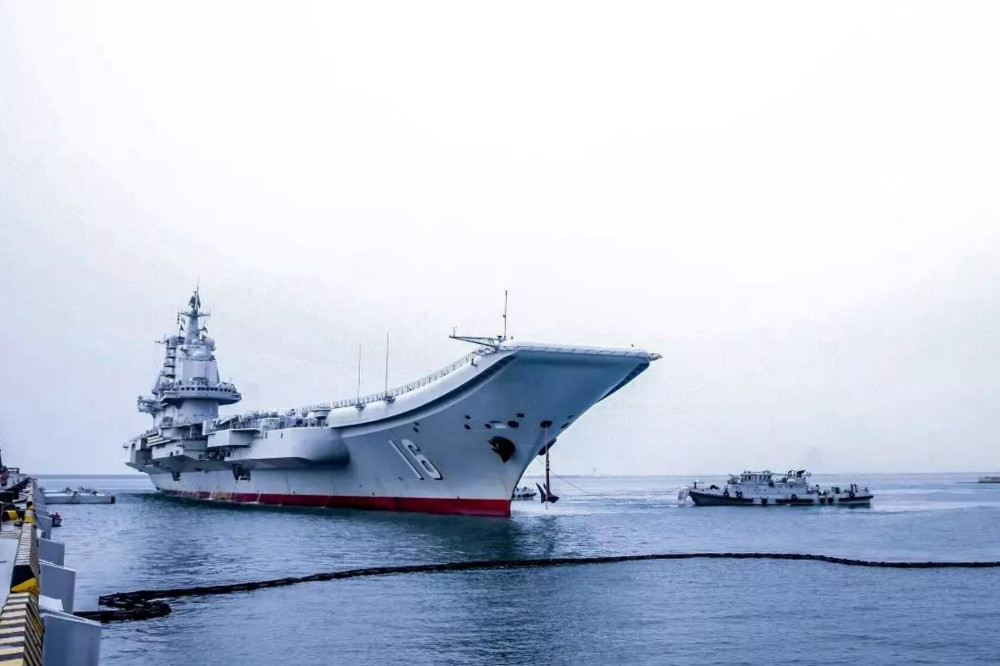 解放軍首艘航空母艦「遼寧號」2017年前往香港。（圖片取自中國國防部）
