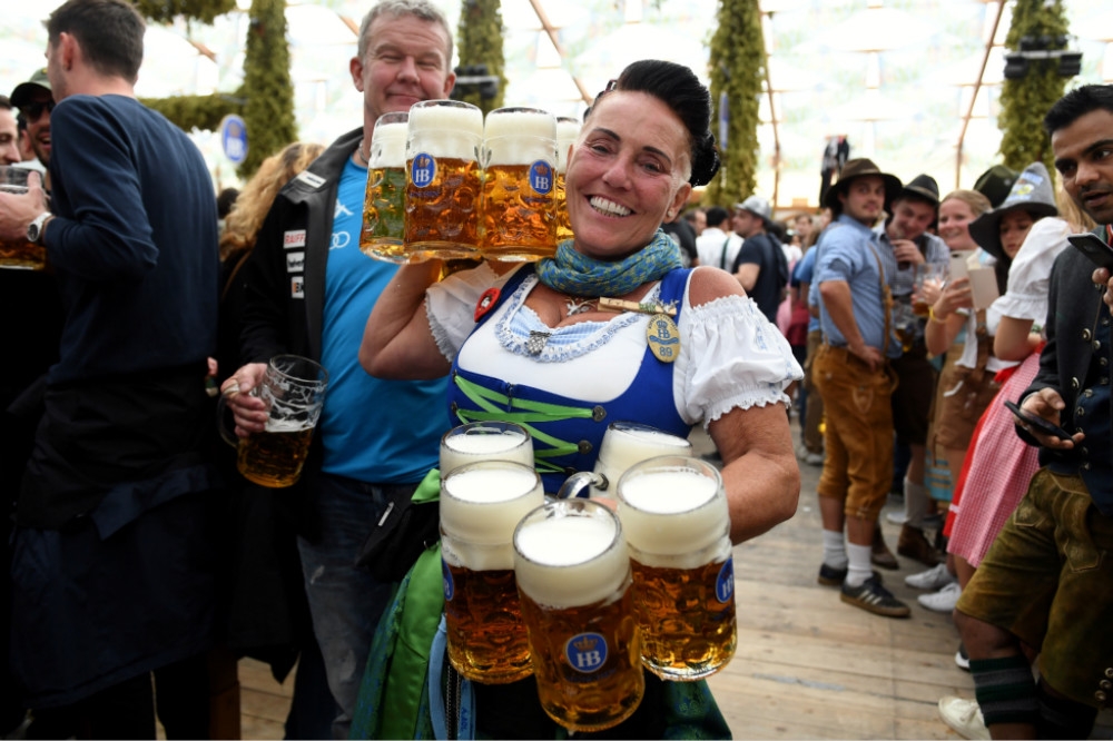 德國巴伐利亞邦21日宣布，停辦2020年慕尼黑啤酒節。（湯森路透）