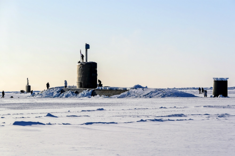 前往北極圈值勤的「銳利號」潛艦。（圖片取自英國海軍）