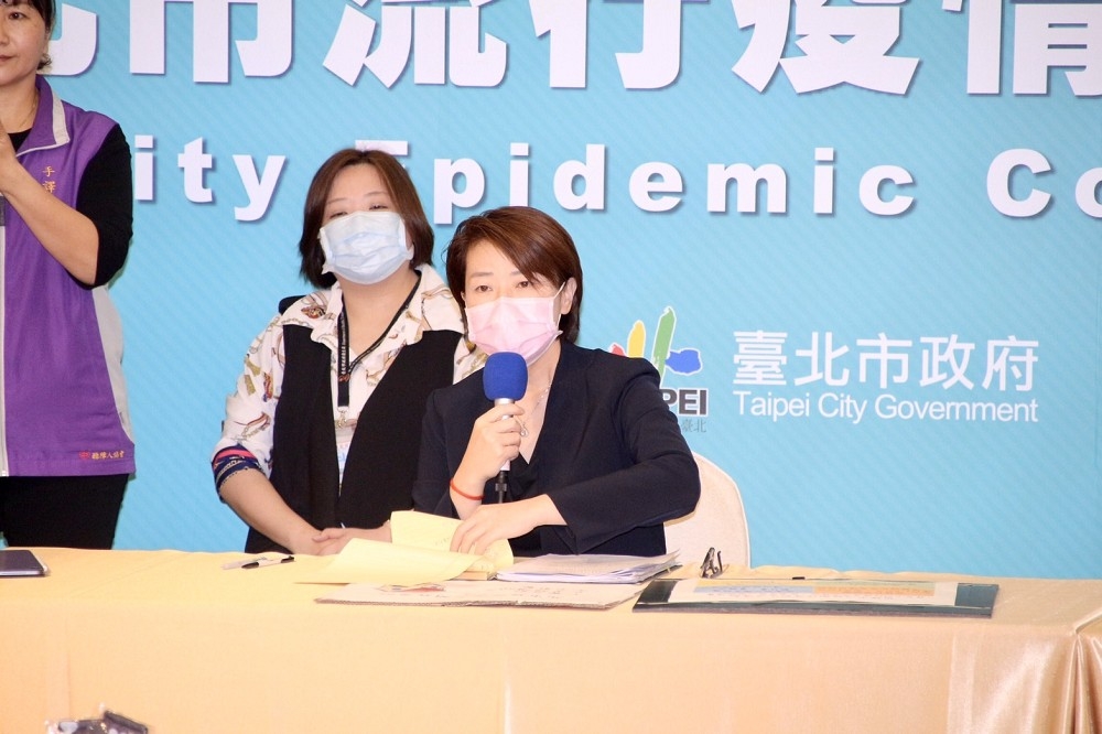 台灣已連續28天本土0確診，台北市副市長黃珊珊宣布逐步解封室內場館。（沈粲家攝）