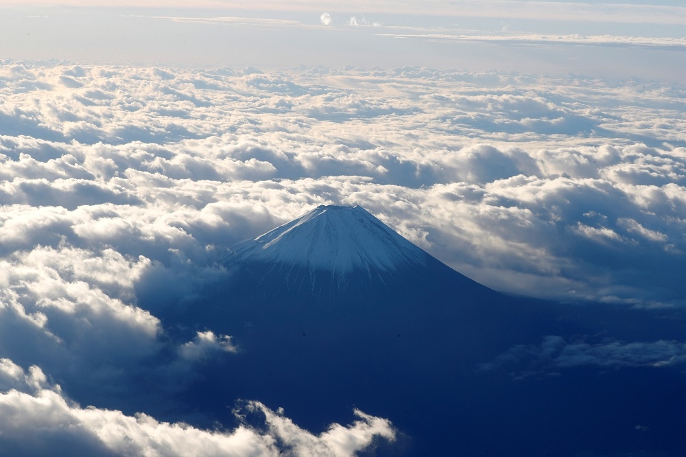 海拔約3776公尺的富士山是日本境內最高峰。（湯森路透）
