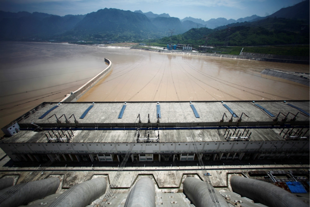 長江上游最重要的水利工程：三峽大壩。（湯森路透）