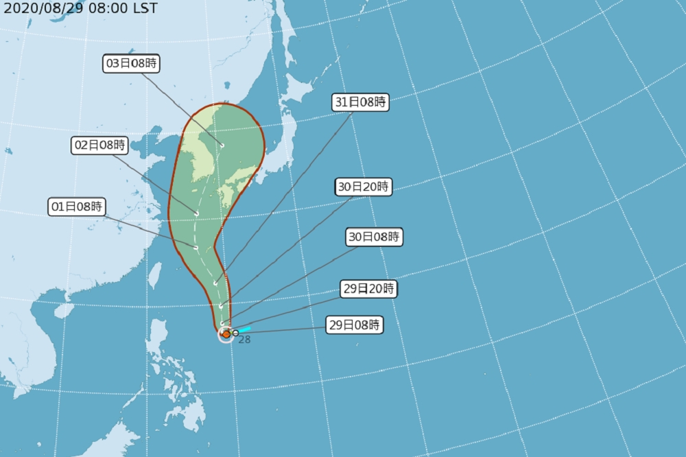 梅莎颱風30日時路徑較為明顯，會迅速往北移動，31日、9月1日來到琉球群島附近時影響最劇烈，距離台灣東北側最近約5、600公里。（取自中央氣象局官網）
