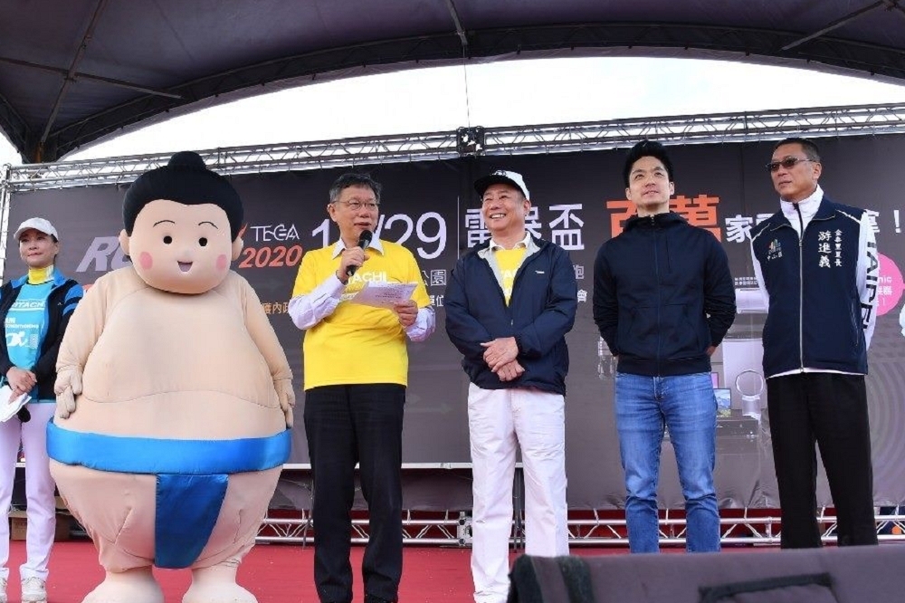 台北市長柯文哲（圖）29日上午出席活動，沒碰上桃園市長鄭文燦，讓外界想像是否「王不見王」。（北市府提供）