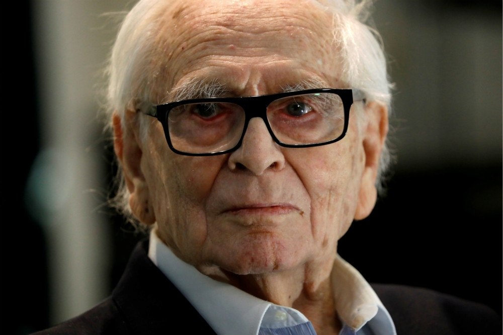 法國時裝設計師皮爾卡登逝世，享壽98歲。（湯森路透）