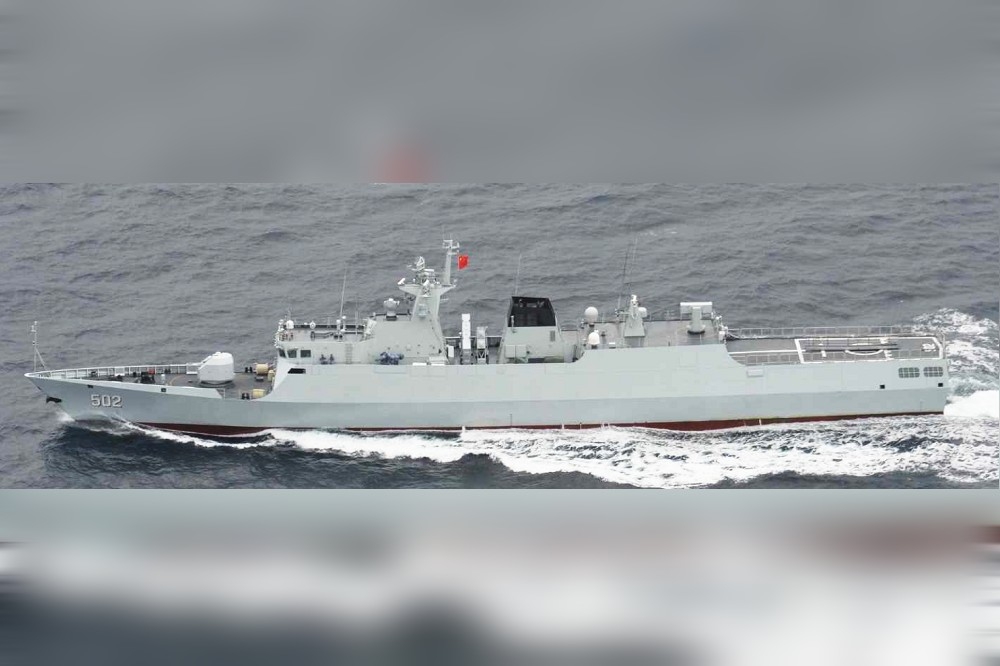 中共解放軍海軍依戰略要求，逐步實現近海防禦型向近海防禦與遠海護衛型結合轉變。（中國056A型飛彈護衛艦／維基百科）