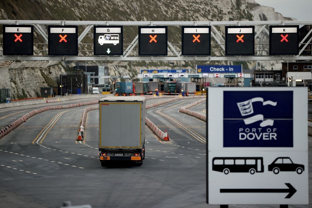 2021年1月脫歐初期的英國多佛爾港邊境管制（湯森路透）。