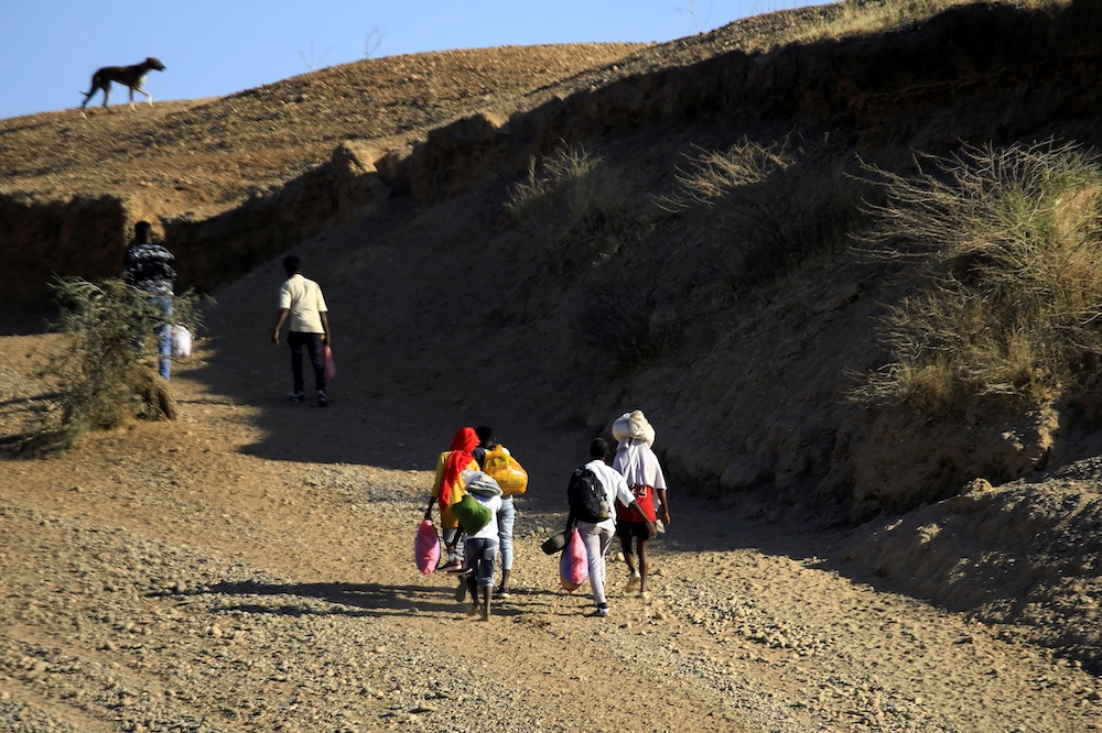 衣索比亞提格雷州民眾逃往蘇丹卡薩拉州。（湯森路透）