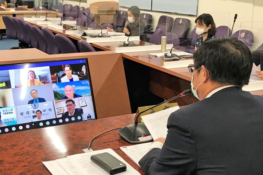 環保署長張子敬於視訊會議致詞。（環保署提供）