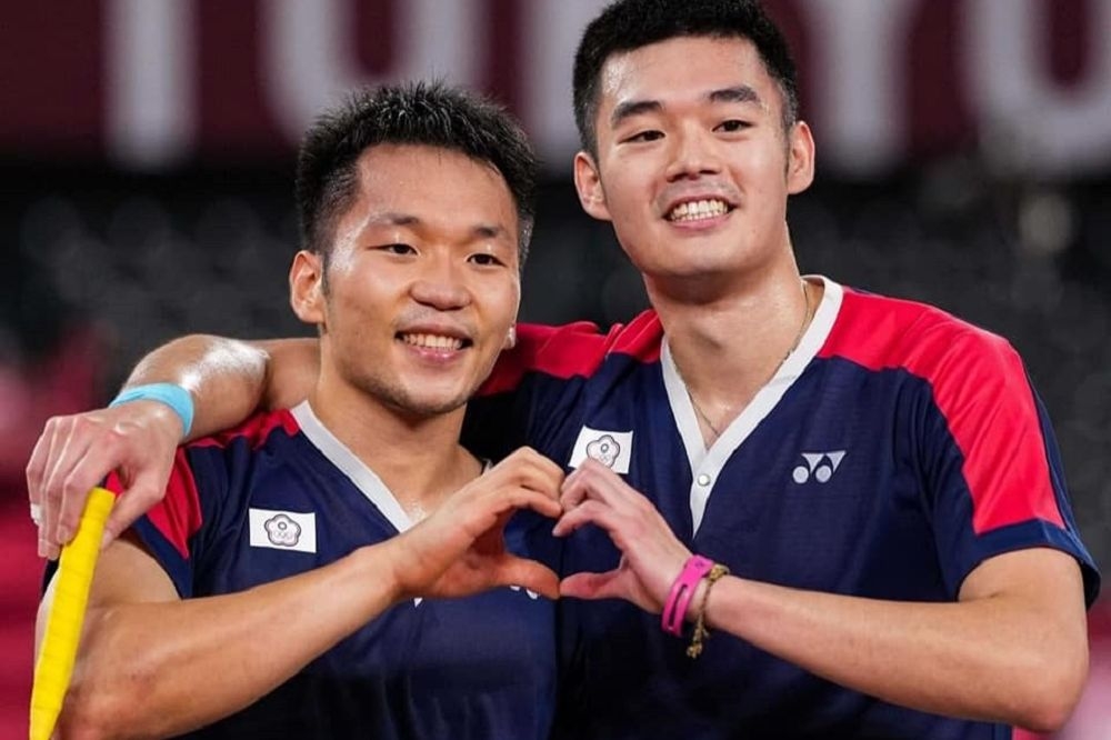 台灣羽球搭檔李洋（左）、王齊麟（右）場上互動太有愛，讓網友想要湊成對。（取自王齊麟臉書）