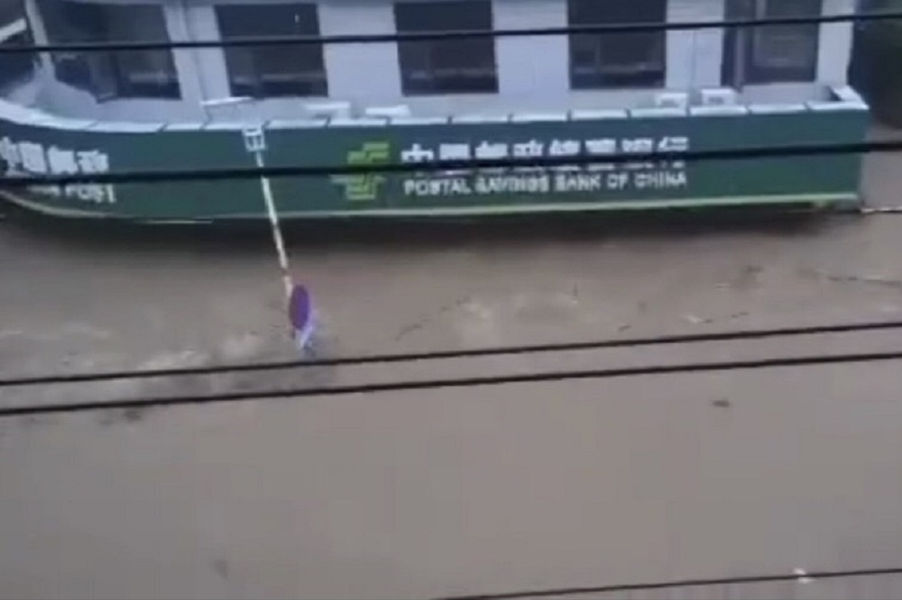 湖北省豪雨成災。（截取自央視新聞微博）