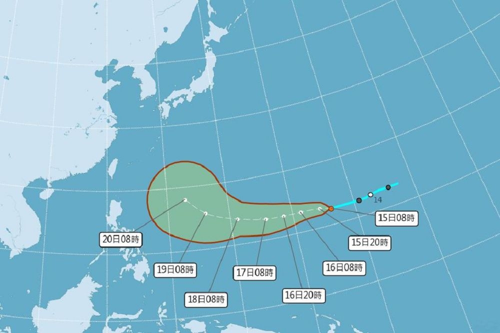 中央氣象局觀察，熱帶性低氣壓24小時內有機會增強為颱風，是否撲台仍需觀察。（取自中央氣象局官網）