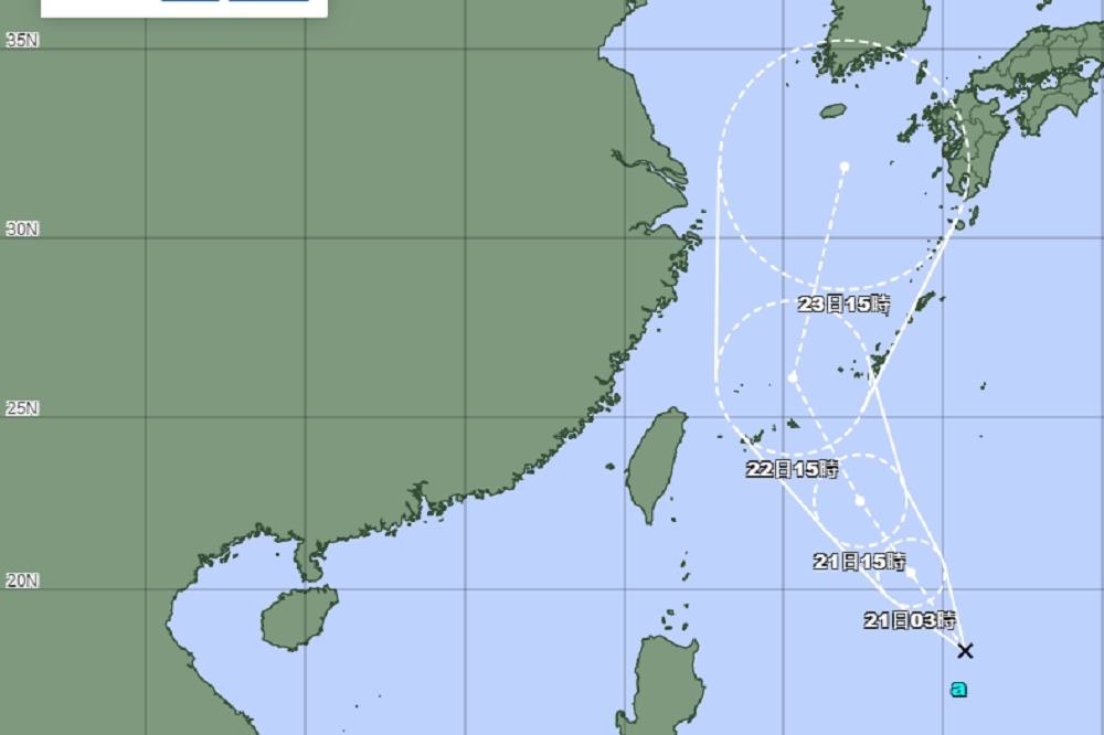 台灣東南方海上的熱帶性低氣壓16W持續增強中，氣象局表示，21日成颱機率較高。（取自天氣風險臉書）