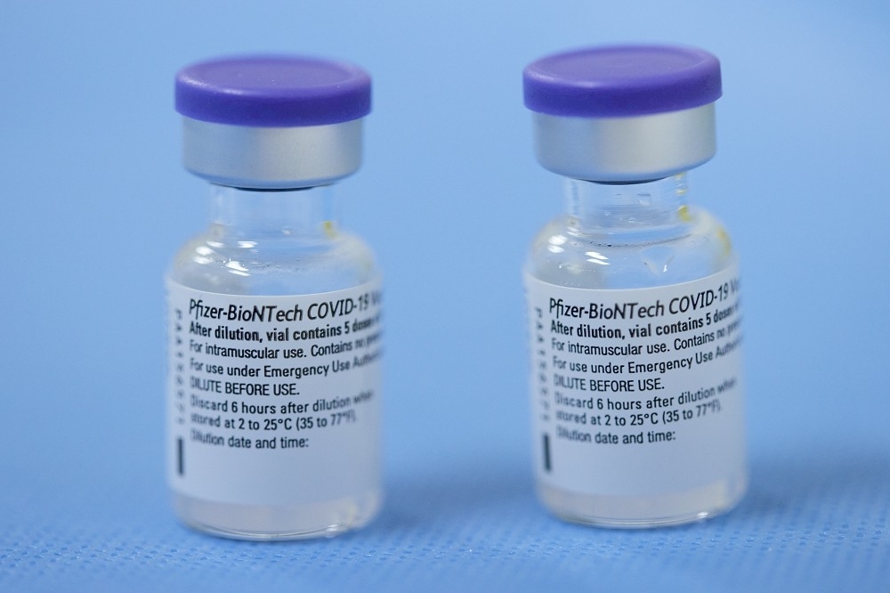 鴻海創辦人郭台銘與台積電合購1000萬劑BNT疫苗，現在傳出「好消息」，有望順利在中秋節前到貨。（湯森路透）