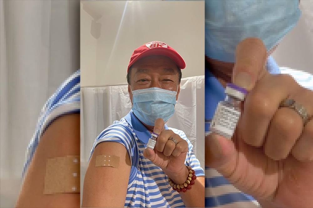 鴻海創辦人郭台銘29日在臉書說BNT疫苗採購心情，圖為日前郭台銘赴歐洲催貨兼打疫苗。（取自郭台銘臉書）


