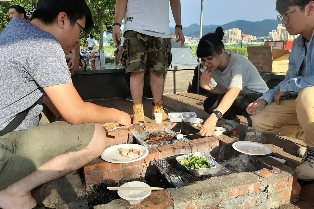中秋連假即將到來，針對台北市是否開放河濱公園烤肉，市長柯文哲表示「河濱烤肉不用想了」。（取自我的新北市臉書）