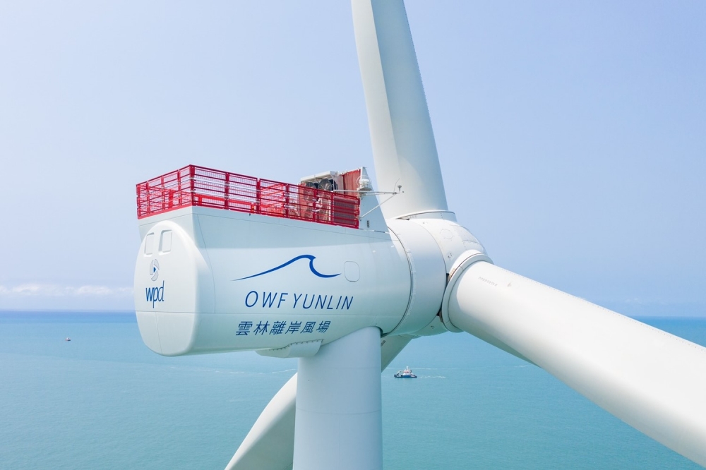 台灣製造的離岸風機設備在海上矗立。（達德能源提供）
