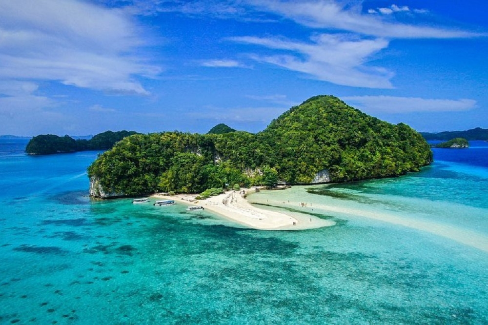 台帛旅遊泡泡的開放，讓民眾可以前往帛琉欣賞美景，並接種當地提供的國際新冠疫苗。（取自帛琉觀光局臉書）