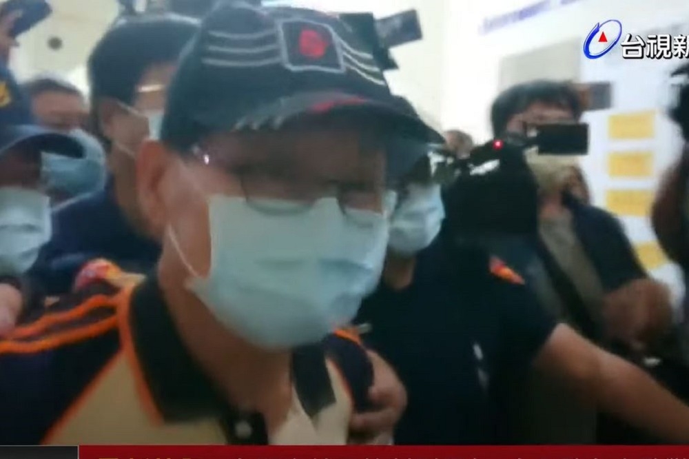 兒子趙建銘25日發監執行後，父親趙玉柱（圖）也在今天上午至台南地檢署完成報到手續。（取自台視新聞YouTube）