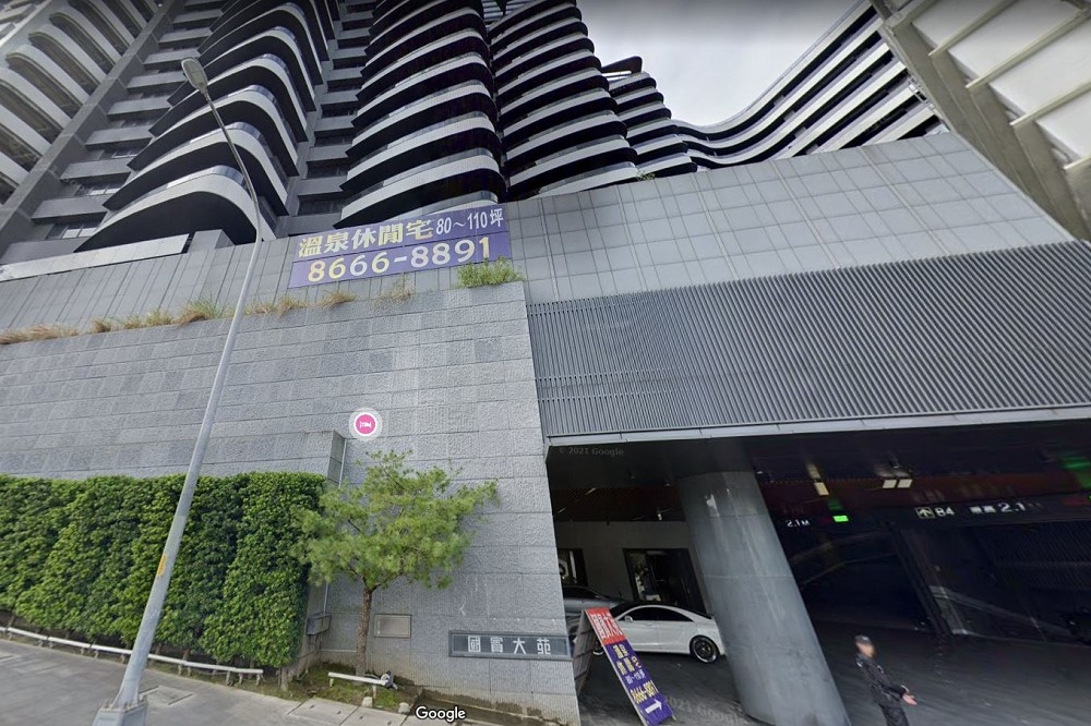新北市新店區的「國賓大苑」就在碧潭旁，爆出官商勾結弊案。（擷自Google Map）