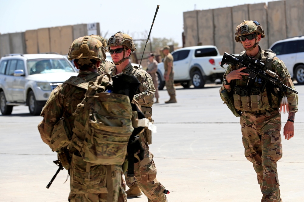 駐守在伊拉克塔吉基地的美軍官兵。（湯森路透）