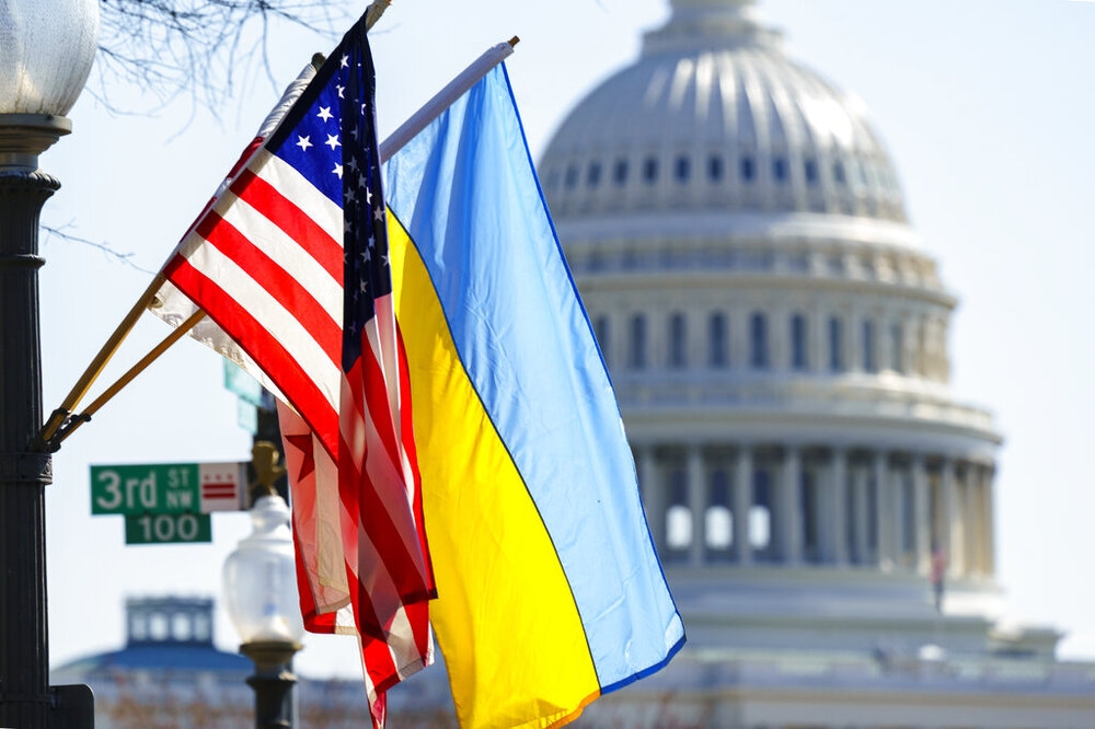 美國會擬批准新的百億美元援助方案，協助烏克蘭度過難關。（美聯社）