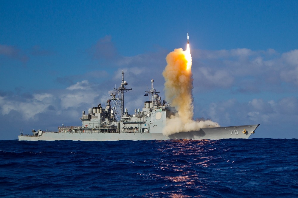 美國海軍先前2013年「伊利湖號」神盾巡洋艦試射SM-3飛彈。（取自DVIDS）