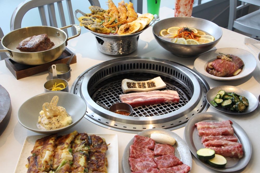 「Bungy Jump Korean BBQ 笨豬跳韓式燒肉」重新改裝開幕，口味也大升級。（邱家琳攝）