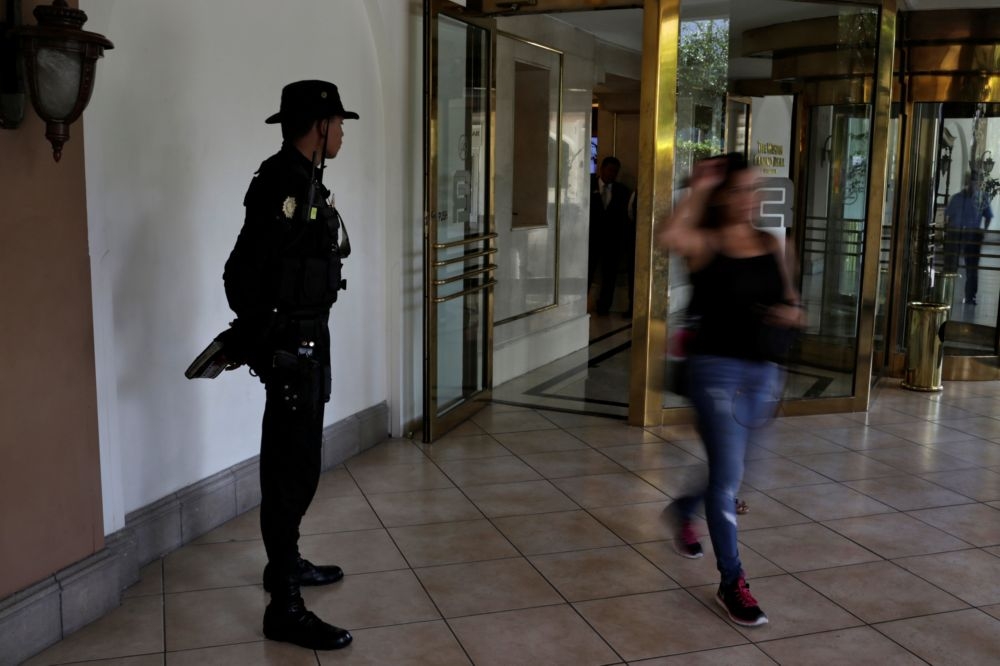 瓜地馬拉境內治安差，保全人數竟比警察還多。（湯森路透）
