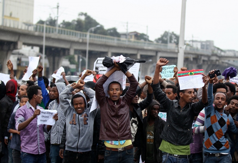抗議群眾6日在阿迪斯阿貝巴舉行示威活動（湯森路透）