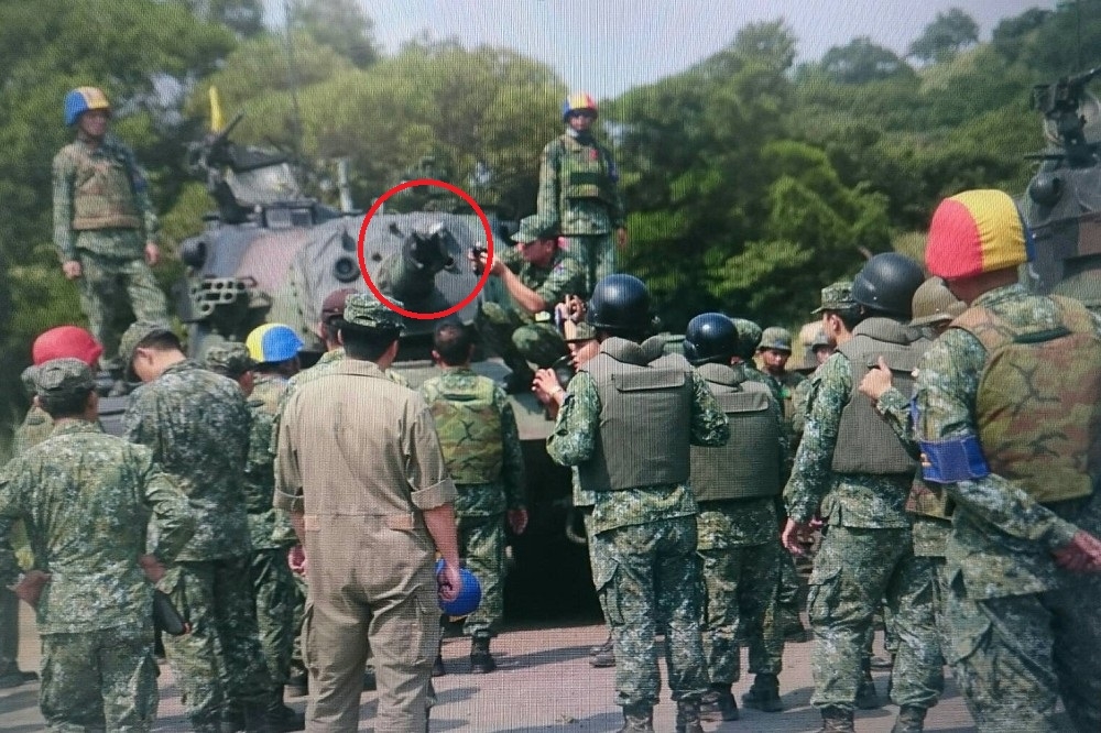 31日上午542旅戰車營進行實彈射擊鑑測，其中一輛CM11戰車在射擊時確發生砲管爆炸，所幸並未造成人員傷亡。陸軍已下達全面檢修的命令。（國防部提供）