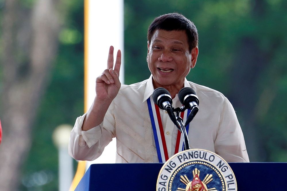 大家看到的多是菲律賓新任總統杜特蒂一些駭人聽聞的高壓治理方式，相較之下，新當選的菲律賓副總統羅貝多，好像就沒什麼人關注了。（圖為杜特蒂：路透社）