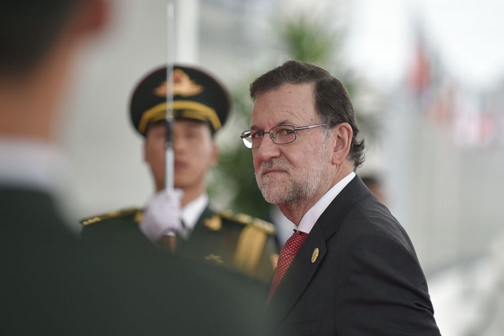 西班牙代理總理拉侯伊遲遲未能籌組少數政府。圖為他4日參加在中國浙江省杭州市舉行的G20高峰會。  （美聯社）