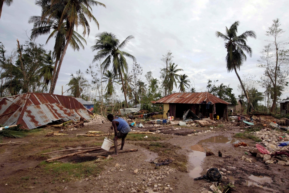 我國的友邦國家「海地」於10月3日至5日遭受馬修颶風侵襲，已造成上百人死亡，約1萬5千人撤離家園，外交部7日表示，提供20萬美元援助，協助海地政府進行賑災工作。（湯森路透）