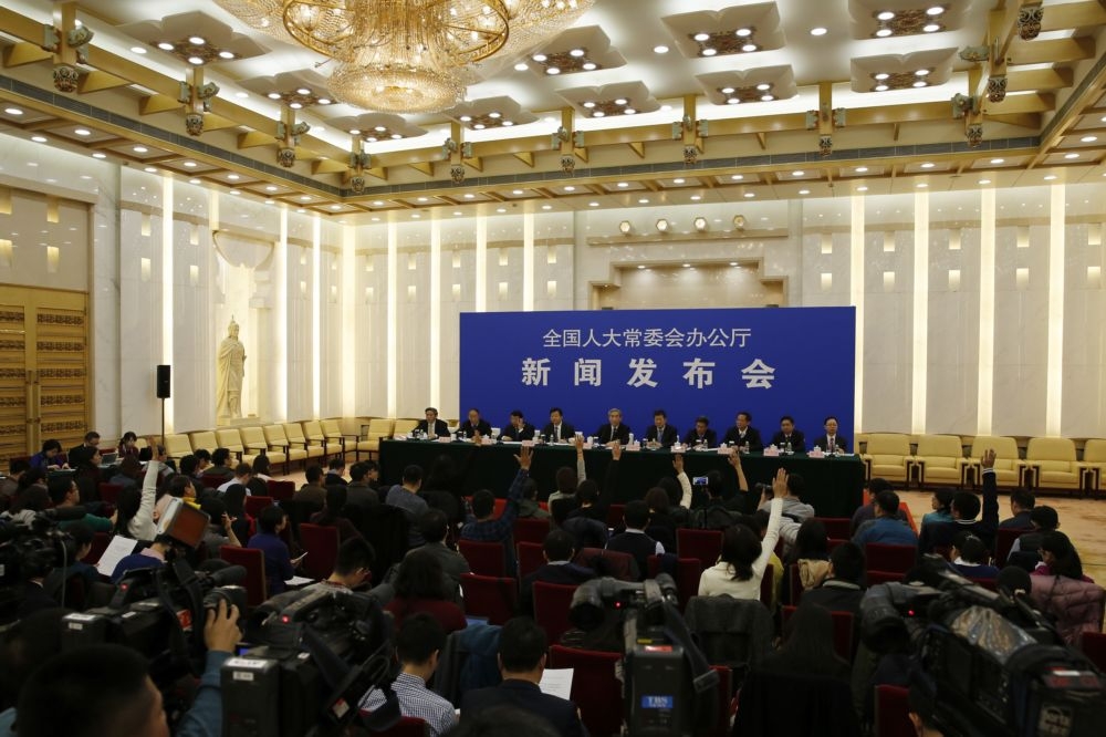 中國全國人大常委會7日上午做出香港《基本法》104條的解釋。   （美聯社）