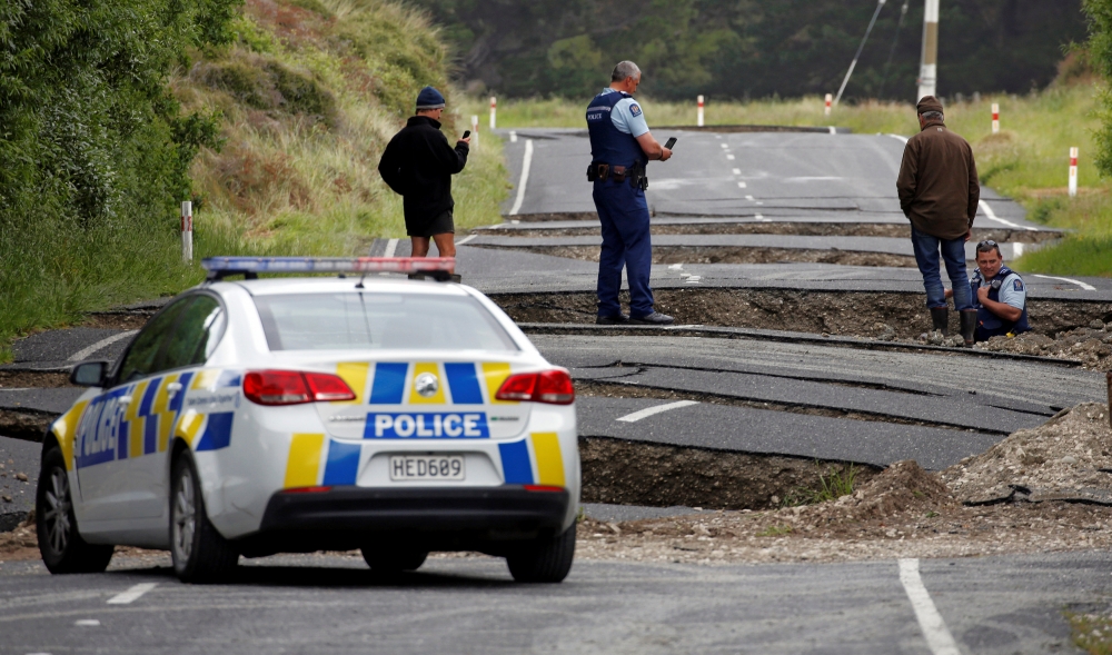紐西蘭發生芮氏規模7.8強震，部分道路柔腸寸斷。（湯森路透）