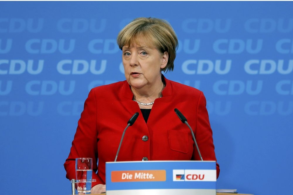 德國總理梅克爾宣布將角逐明年秋天國會大選的總理一職，在川普效應下，已有人把她當成是今天自由世界唯一的救世主。（湯森路透）