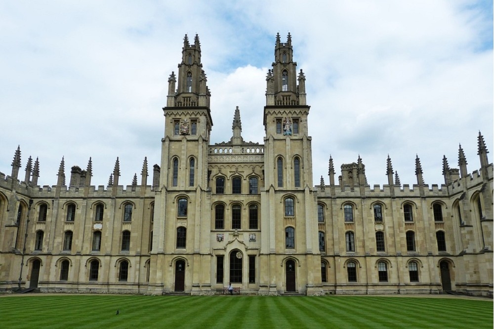 英國牛津大學。  （翻攝自pixabay網站）