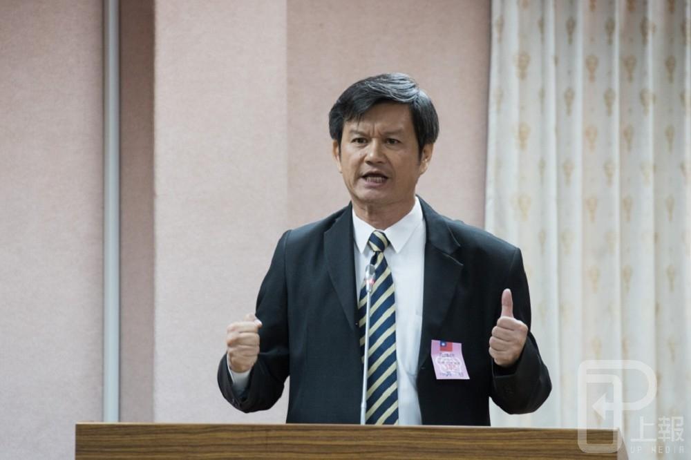 12月31日台灣基督長老教會對同性議題座談會，雲林東勢長老教會代議長老許牧彥說，同婚是在為通姦除罪化鋪路。（資料照片）