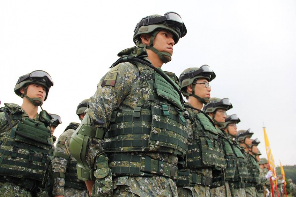 國防部5日公布「國軍4個月常備兵役軍事訓練精進規劃」役男除受訓期間微幅調整外，還將進入部隊受訓。（國防部提供）
