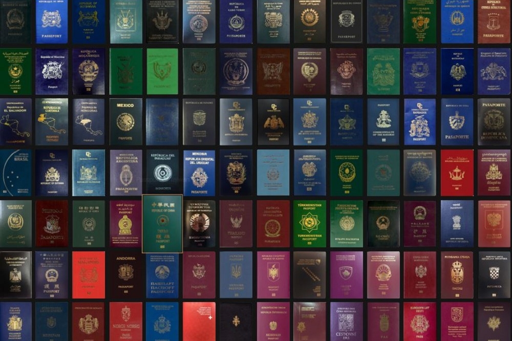 根據國外金融顧問公司調查，我國「護照效力排名」名列全球第28，免簽國家為119國；第一名則為德國，免簽國家數達157國。（翻攝自Arton Capital）