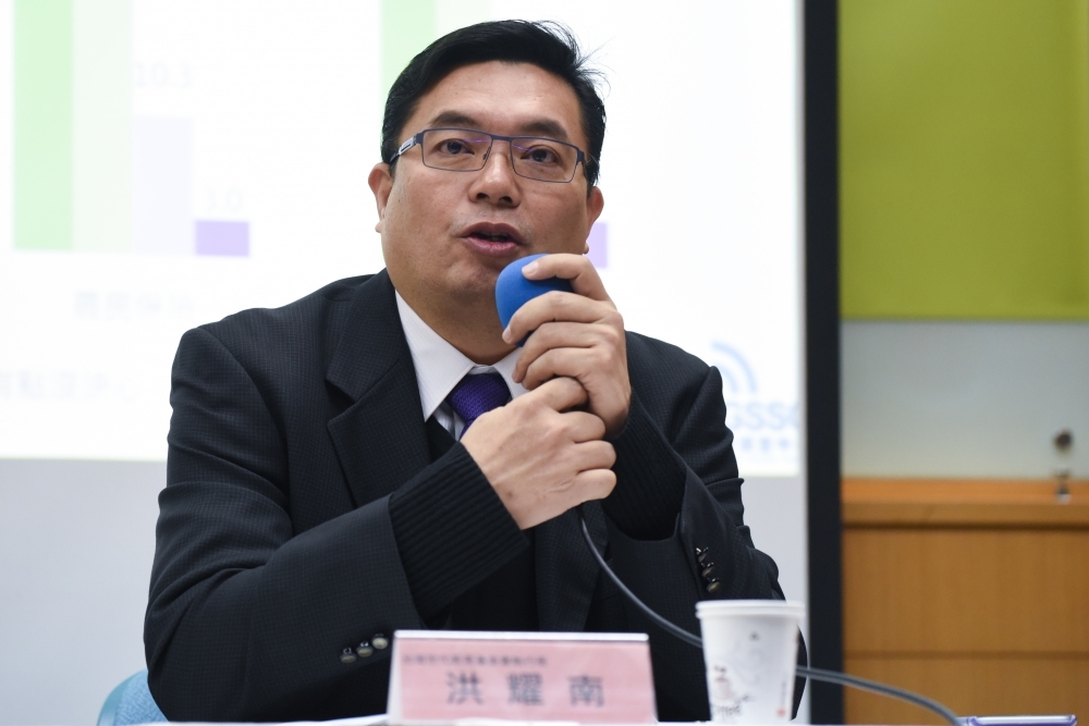 台灣世代智庫23日也公布年金改革方案調查結果。結果顯示，7成民眾認為年金制度需要進行改革。（攝影：葉信菉）