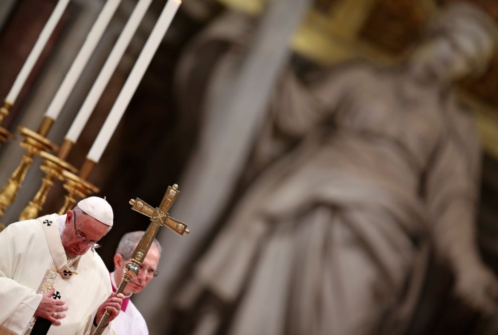 教宗方濟各在梵諦岡聖伯多祿大教堂舉行彌撒。（湯森路透）