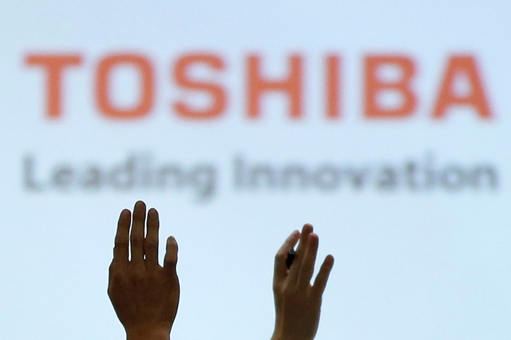 日本半導體大廠東芝（Toshiba）欲出售旗下半導體事業股權，鴻海集團董事長郭台銘1日首度證實，他很有信心與誠意談這件事，並抱持「非常認真的態度」。（湯森路透）