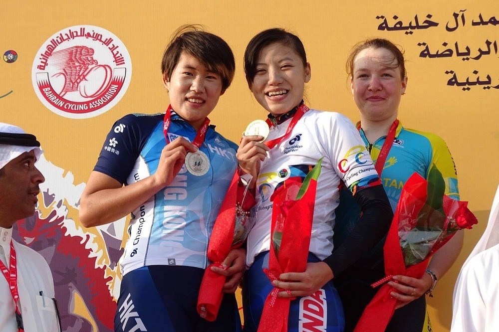 台灣自由車女將李佳芸在巴林拿下U23女子組金牌。（翻攝自李佳芸臉書）