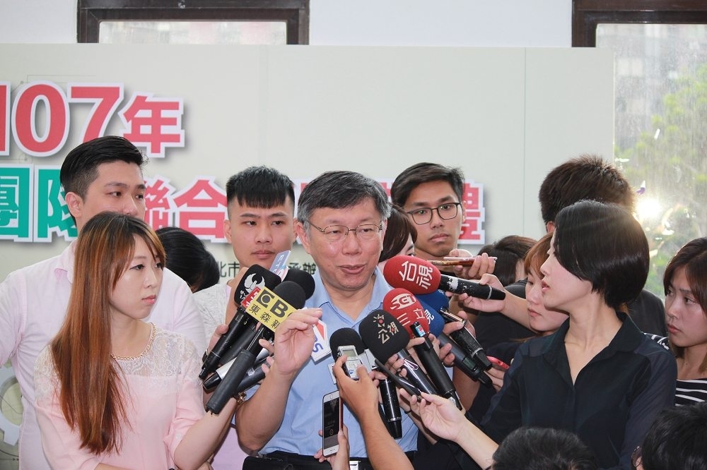 對於有獨派團體痛批他是「綜藝咖」，台北市長柯文哲今反駁，自己不是綜藝咖，「是大咖吧」。（攝影：徐乙喬）