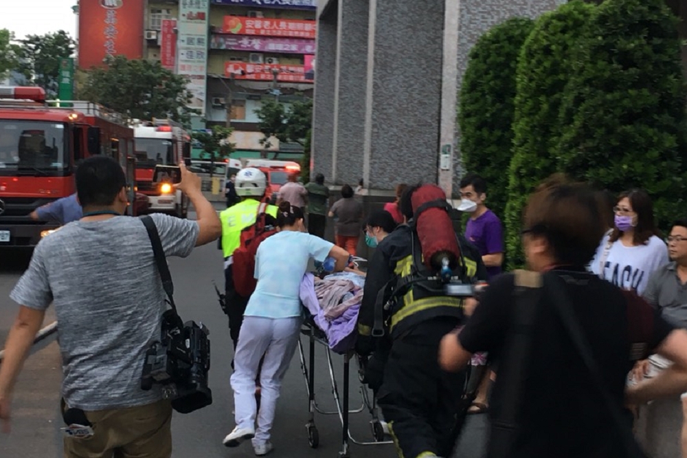 衛福部立新北市台北醫院7樓安寧病房，13日凌晨大火造成9人死亡15人輕重傷的憾事。（新北消防局提供）