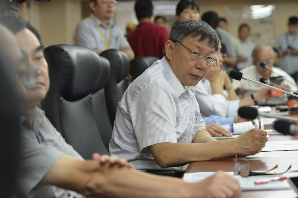 針對北農總經理吳音寧送酒疑雲，台北市長柯文哲已派人到北農查帳，他並表示，可以的話這一兩天就會公布資料。（攝影：李智為）