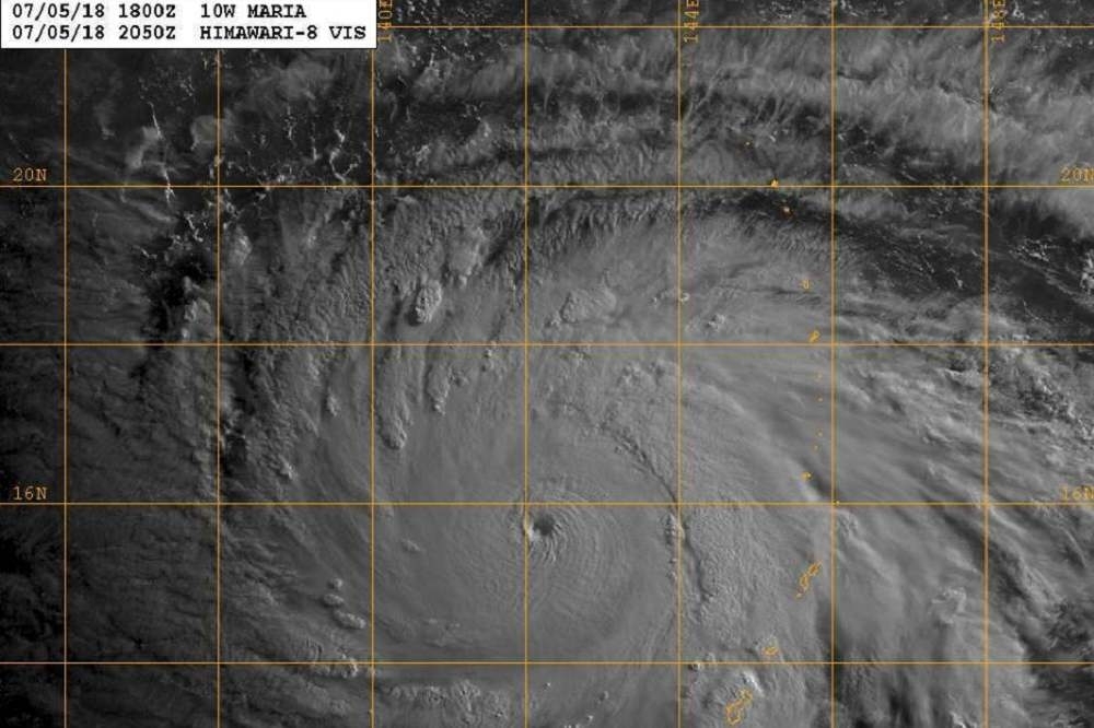  第8號颱風瑪莉亞目前為中颱，氣象局表示，下午增強為強烈颱風。（圖片取自鄭明典臉書／NAVY/NRL）