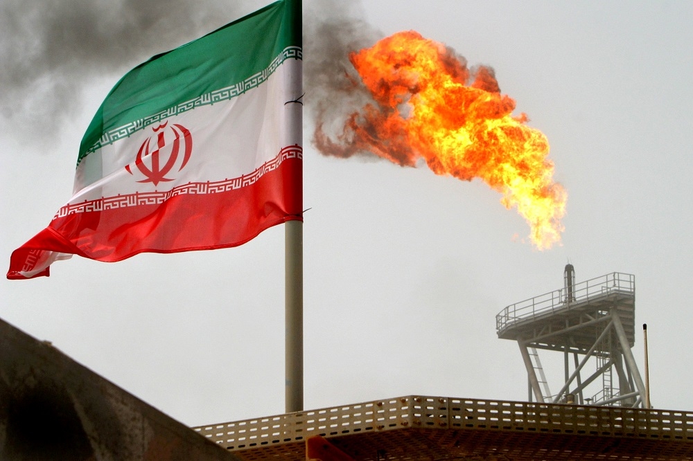伊朗鑽油平台。（湯森路透）